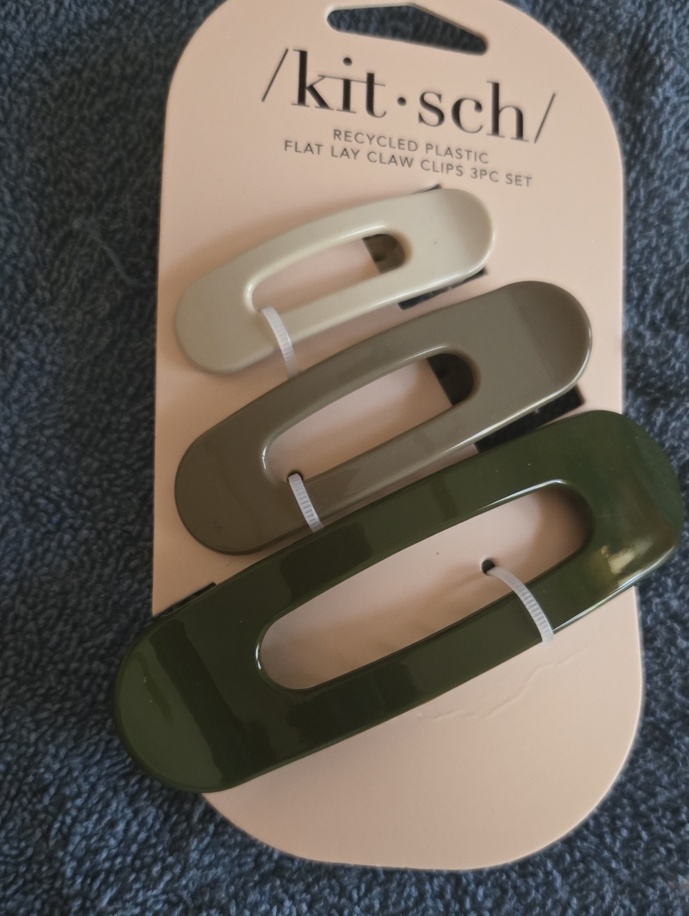 Kitsch Flat Lay Claw Clips 3pc Set - Olive Green, Khaki, Cream